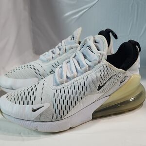 Nike Air Max 270 White and Black Sneakers Sz8